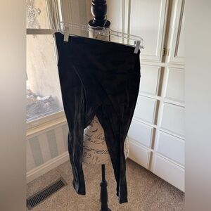 Lululemon Align Size 14 25in green camo high waisted yoga pants